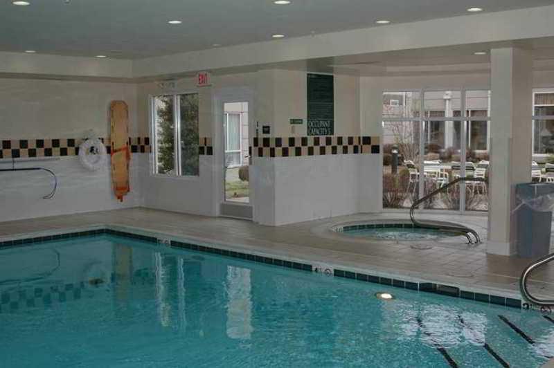 Hilton Garden Inn Louisville East Exteriör bild